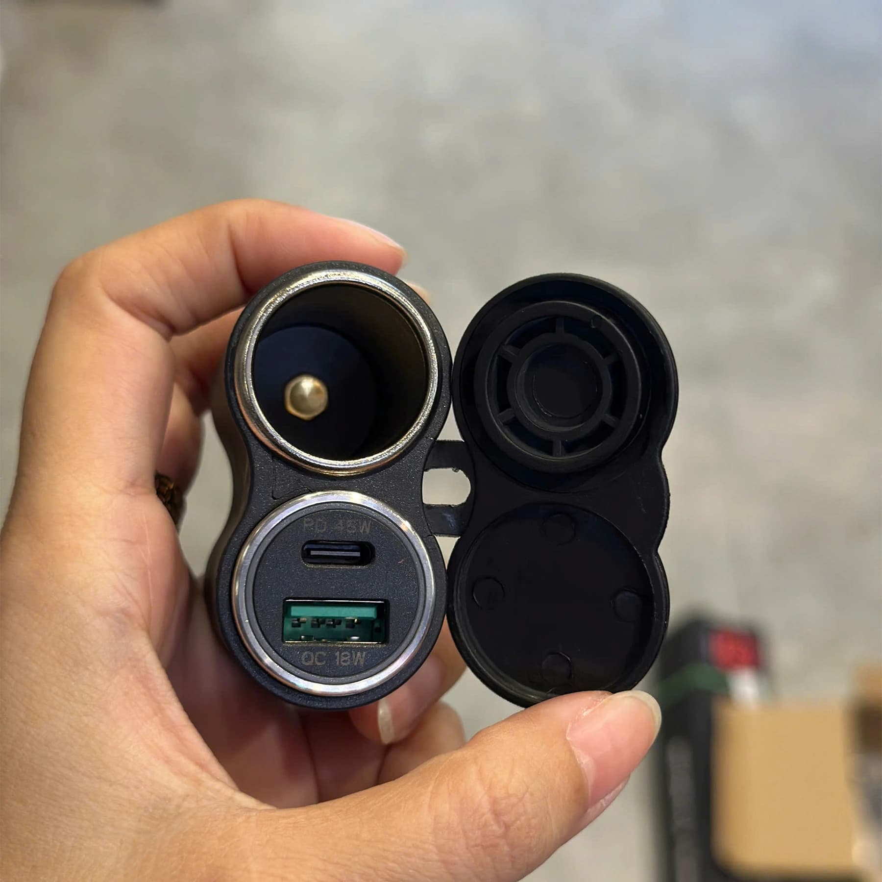 Sạc USB ổ DIN cho xe BMW, Triumph kèm tẩu 12V Kewig B9
