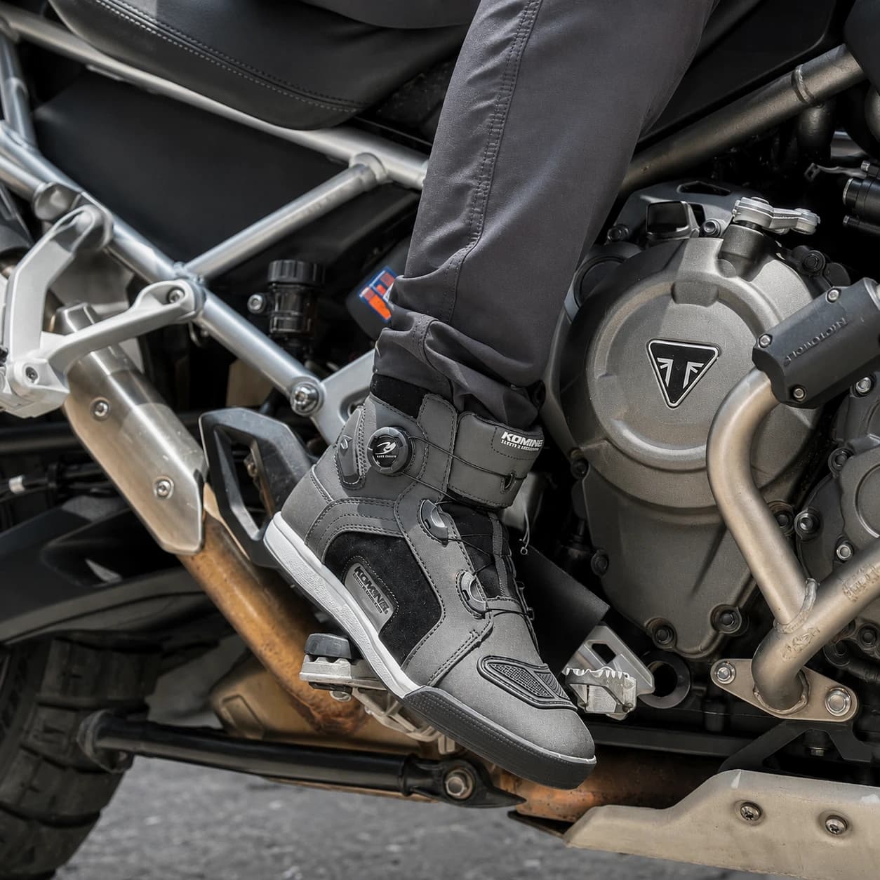 Giày moto touring Komine BK-300