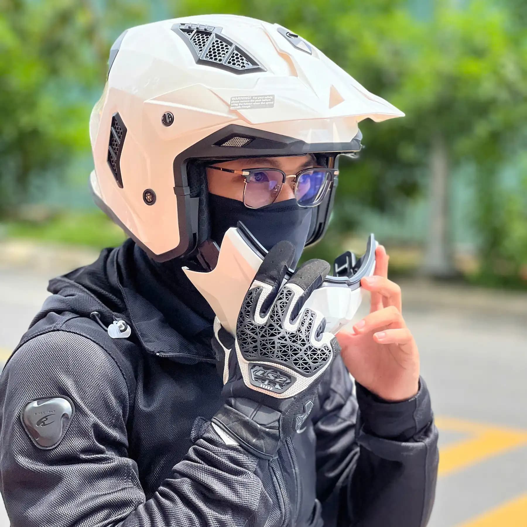 Mũ bảo hiểm tháo hàm ILM Z302