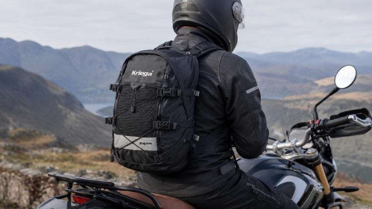 Phụ kiện balo và túi Kriega màu đen dành cho người chạy moto và đi phượt