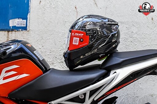 full-face carbon helmet