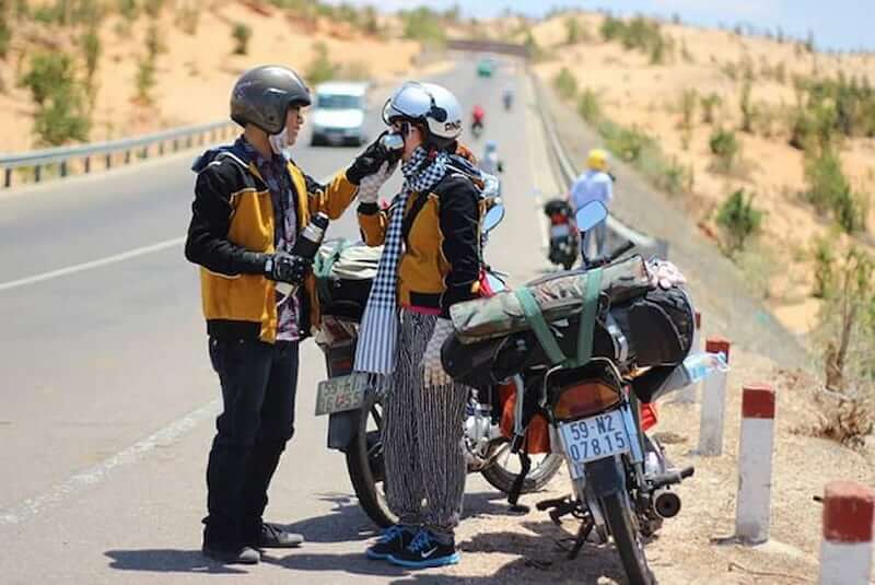 6-chia-nho-chang-duong-va-nghi-ngoi-hop-ly biker có thể trang bị tấm lót chống ê mông khi đi xe máy