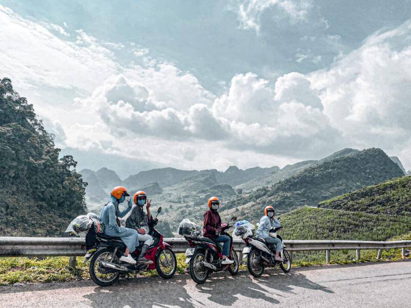 20+ Stt đi phượt hay khi đi 1 mình, bạn bè và người yêu gợi ý stt đi phượt cùng bạn bè thú vị