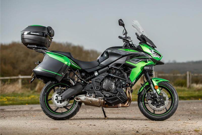 Top 10 mẫu xe mô tô đi phượt tốt và đáng mua nhất 2024 xe-may-phuot-kawasaki-versys-650-2023