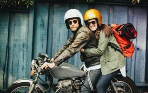 Nên mua mũ bảo hiểm 3/4 hãng nào?