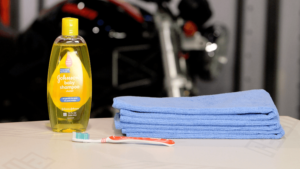 Cách vệ sinh mũ/ nón bảo hiểm fullface đúng cách