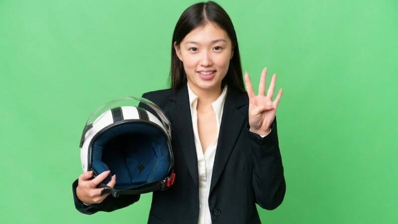 kham-pha-quy-trinh-ve-sinh-mu-bao-hiem-fullface-sach-sau