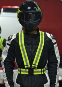 Bí quyết chọn áo phản quang cho biker đi đêm