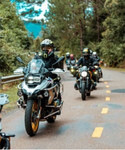 Đi Đường Xa Nên Mang Gì Tâm Linh? 5 Món Không Thể Thiếu