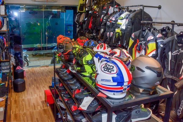 vi-sao-nen-chon-mua-mu-bao-hiem-chinh-hang-tai-bigbike
